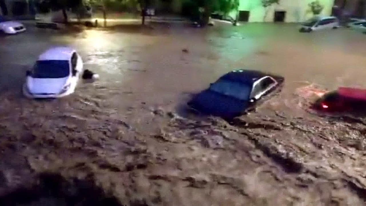 Ein Ausschnitt aus einem Video zeigt die zerstörerischen Wasserfluten. (Bild: EPA/PABLO D. F. YouTube Channel)