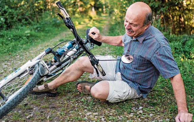 Ältere Personen unterschätzen häufig die Geschwindigkeit eines E-Bikes. (Bild: Depositphotos/Koldunov)