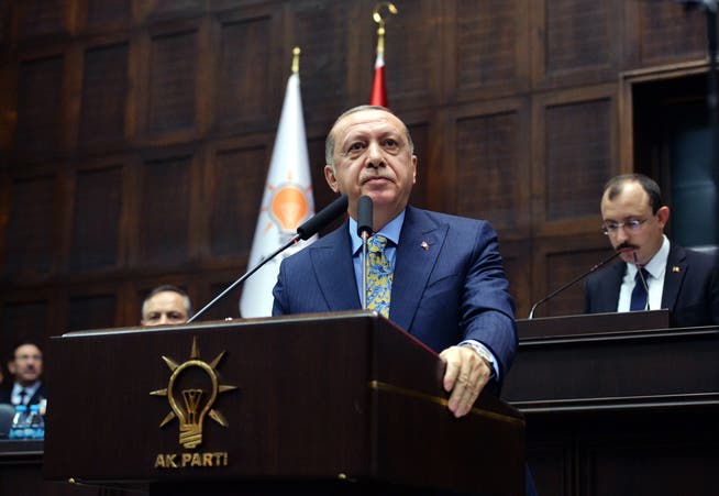 Erdogan bei seiner Rede vor dem Parlament in Ankara. (Bild: EPA, 23. Oktober 2018)
