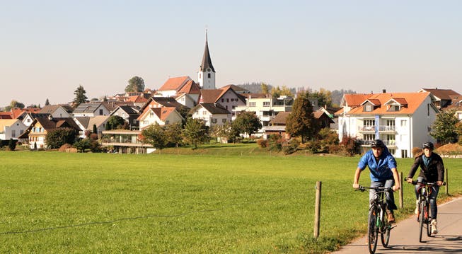 Das Dorf unterhalb des Eppenbergs hat sich bevölkerungsmässig entwickelt und zählt heute über 1000 Einwohner. (Bilder: Philipp Stutz)