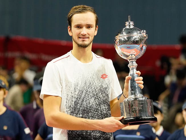 Gewann in Tokio seinen dritten ATP-Titel: Der Russe Daniil Medwedew (22) (Bild: KEYSTONE/EPA/CHRISTOPHER JUE)