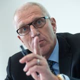 Pierin Vincenz, ehemaliger Vorsitzender der Geschäftsleitung Raiffeisen Gruppe, während einer Pressekonferenz im Januar 2014 in Bern. (Marcel Bieri/Keystone)