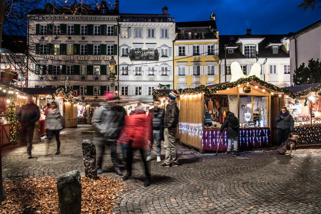 Bereits das 11. Mal findet der Weihnachtsmarkt in der Stadt Luzern statt. (Bild: Nadia Schärli, 1. Dezember 2017)