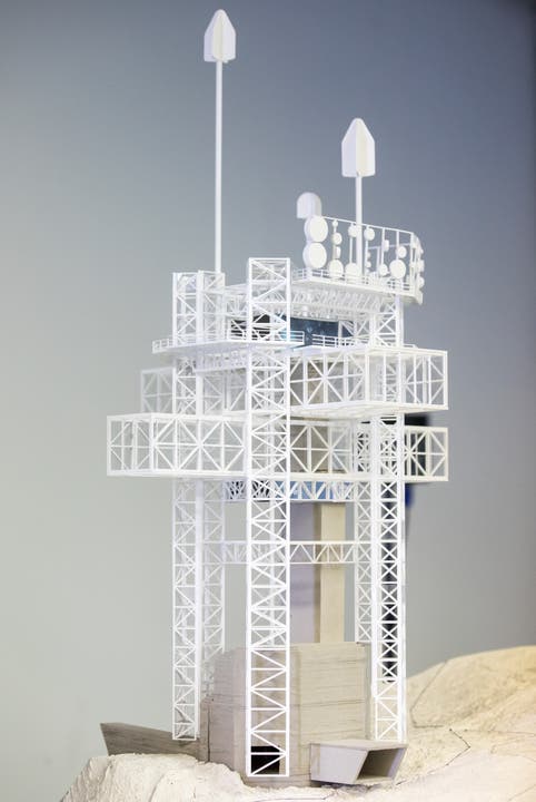 Das Modell des Richtstrahlturms auf dem Titlis. (Bild: Alexandra Wey / Keystone (Engelberg, 5. November 2018))