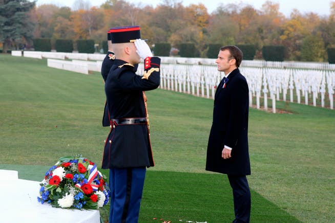 Emmanuel Macron auf einem Soldatenfriedhof in der Nähe von Verdun. (Ludovic Marin/AP, 6. November 2018)