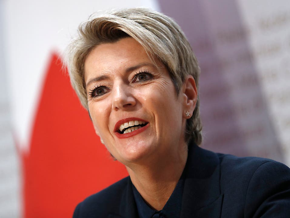 Die neu gewählte Bundesrätin Karin Keller-Sutter übernimmt das Justiz- und Polizeidepartement. (Bild: KEYSTONE/PETER KLAUNZER)
