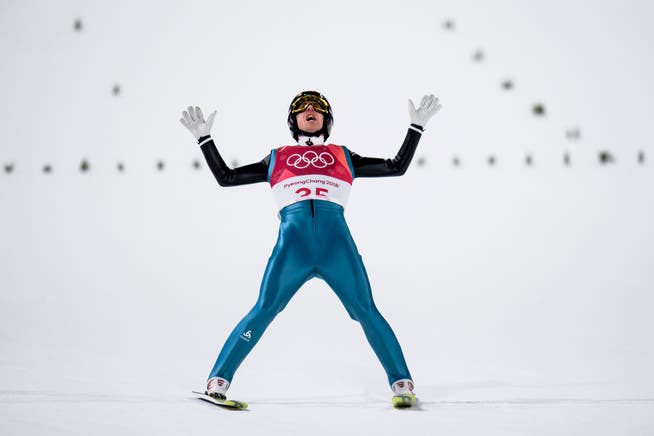 Glaubt immer noch an weitere Erfolge: Skisprung-Legende Simon Ammann. (Bild: Jean-Christophe Bott/Keystone (Pyeongchang, 10. Februar 2018))