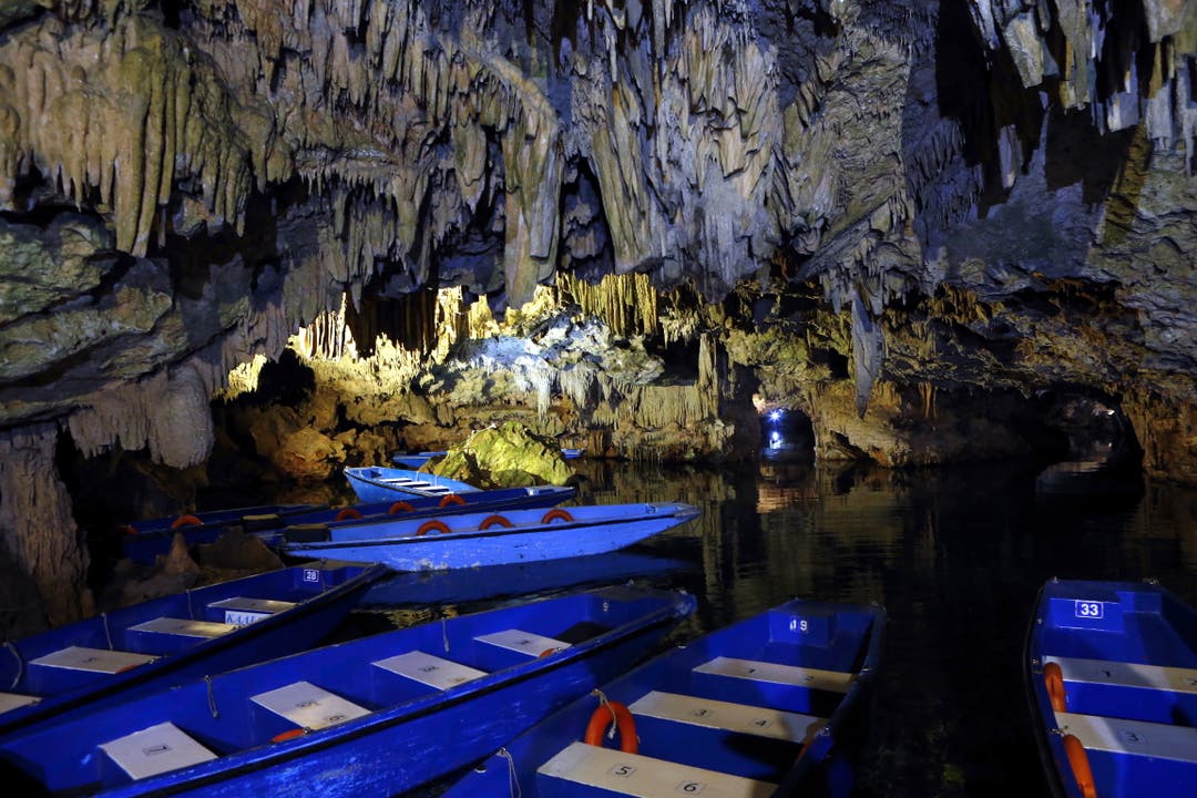 Die Höhlen von Diros gehören zu den schönsten Europas. 