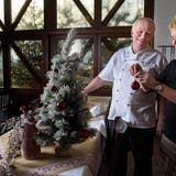 Laden am 24. Dezember jeweils zu einem Weihnachtsessen der besonderen Art: Franz und Erika Hunkeler vom Gasthaus «St. Anton» in Egolzwil. (Bild: Eveline Beerkircher, 20. Dezember 2018)