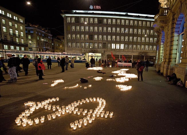 28. Januar 2009: Demonstration gegen UBS-Boni am Zürcher Paradeplatz. (Bild: Archivbild: Andreas Meyer/Keystone)