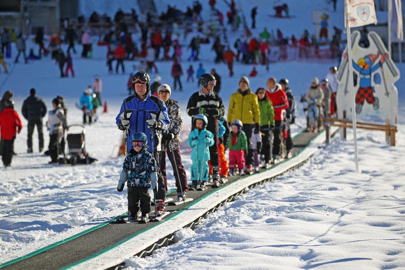 26. Dezember: Tolles Skiwetter im Skigebiet Klostermatte ausserhalb von Engelberg. (Bild: Philipp Schmidli / Neue LZ)