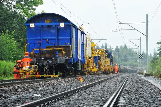 Zwischen Wauwil und Sursee werden auf einer Strecke von 7,4 Kilometern die Gleise erneuert. (Bild: Dominik Wunderli/Neue LZ)