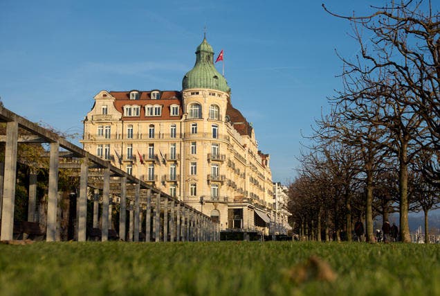 Blick auf das Hotel Palace in der Stadt Luzern. (Bild Philipp Schmidli)