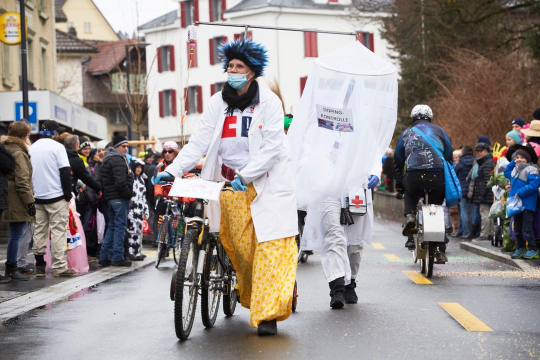 Die Stündeler und ihre Nummer «Tour de Swisse». (Bild: Jakob Ineichen / LZ (Schüpfheim, 11. Februar 2018))