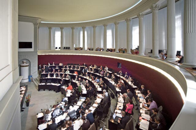 Der Luzerner Kantonsrat hat sich vom Antsgeheimnis entbunden. (Bild: Pius Amrein / Neue LZ)