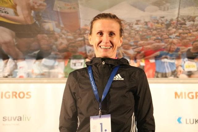 Die Gewinnerin des Elitelaufs der Frauen: Sonja Roman. (Bild: Ramona Geiger / luzernerzeitung.ch)