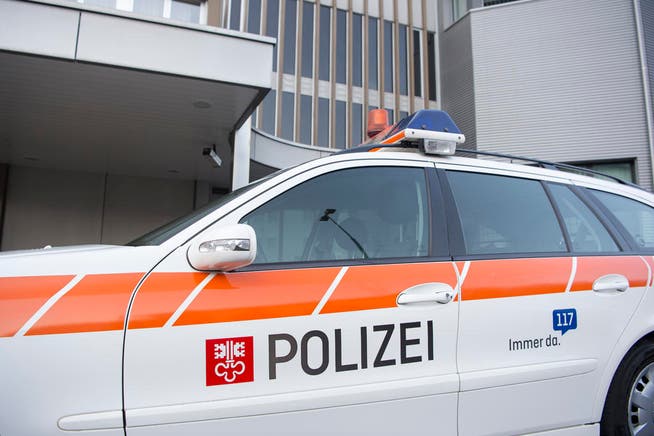 Ein Einsatzfahrzeug der Kantonspolizei Nidwalden (Symbolbild). (Bild: Keystone)
