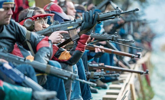 Waffenlaeufer fuehren tatsaechlich waffen