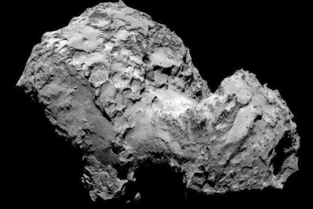 So sieht der Komet 67P aus. Aufgenommen von Rosetta kurz vor der Ankunft der Raumsonde. (Bild: Esa / Rosetta / Navcam)