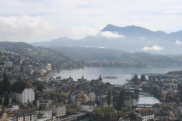 Die Stadt Luzern mit der Rigi im Hintergrund. (Bild Nadine Aregger/Zisch)