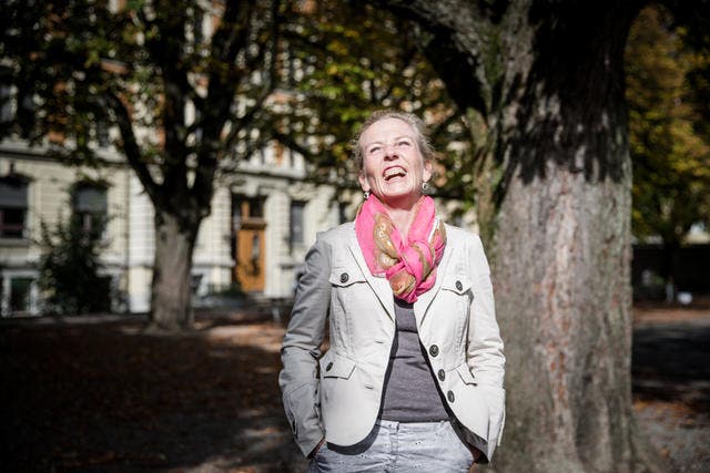Karin Jann (50) gibt ab Mittwoch Lachyoga-Kurse in Luzern. (Bild: Manuela Jans- Koch)