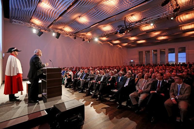 Der Nationalratspräsident Ruedi Lustenberger spricht anlässlich der Eröffnung der LUGA. (Bild: Philipp Schmidli / Neue LZ)