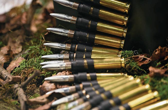 Munition des Schweizer Rüstungsunternehmens Ruag. (Bild: Facundo Arrizabalaga/EPA)