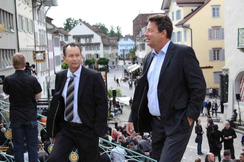 FDP-Präsident Philipp Müller, links, und Vincenzo Pedrazzini, Präsident der FDP Kanton Schwyz. (Bild: René Meier/luzernerzeitung.ch)