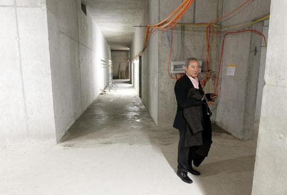 Samih Sawiris im Keller des Chedi. (Bild: Keystone)