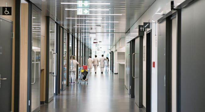 Das Luzerner Kantonsspital entlässt Patienten nach gewissen Eingriffen früher. (Bild: Corinne Glanzmann)