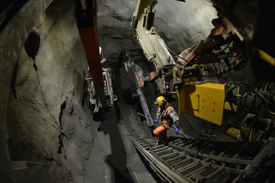 Bauarbeiten beim unteren Tunnel, der 252 Meter lang ist (15.10.2016) (Bild: PD)