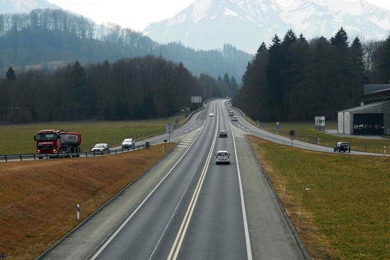 Der Halbanschluss A8 Alpnach-Süd soll zu einem Vollanschluss ausgebaut werden. (Archivbild Robert Hess/Neue OZ)