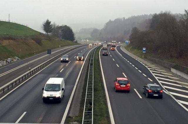 Die Autobahn A2 zwischen Reiden und Sursee soll leiser werden. (Symbolbild) (Bild: René Meier / Luzernerzeitung.ch)