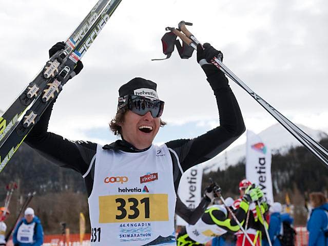 Roman Furger gewann den Engadiner Skimarathon (Bild: Keystone)
