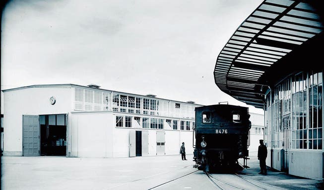 Der L &amp; G-eigene Bahnhofplatz mit der Speditionshalle 1939. (Bilder: Archiv für Zeitgeschichte (ETH Zürich)/Verein Industriepfad Lorze)