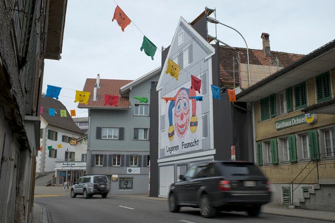 Das historische Gebäude an der Hauptstrasse in Oberägeri wird nun nach 4-jährigem Rechtsstreit zum Abriss freigegeben. (Bild: Maria Schmid)