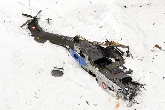 Am 31. März stürzte ein Armee-Helikopter im Maderanertal ab. Er konnte tagelang nicht geborgen werden. (Bild: Keystone)