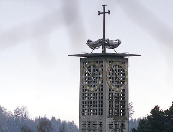 Der Turm der Luzerner Maihofkirche. (Archivbild Fabienne Arnet/Neue LZ)