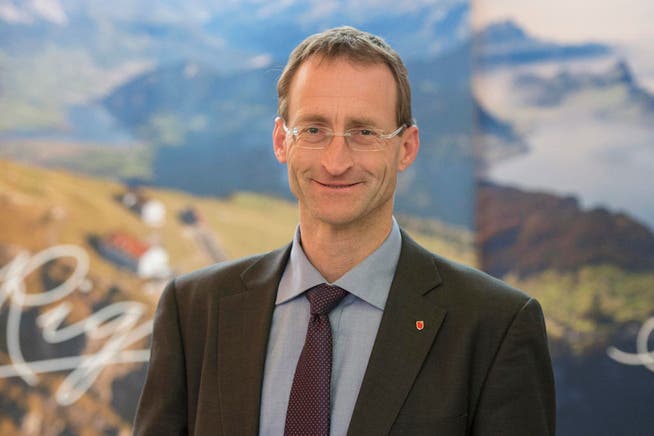 Der Schwyzer Regierungsrat René Bünter regt fünf Departement an. (Bild: Keystone / Urs Flüeler)