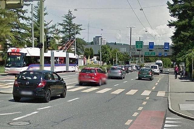 In Kriens soll es durch einen Ausbau der Strassen weniger Staus geben. (Bild: Google Maps)