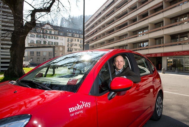 LUZERN - ROTKREUZ: Mobility Zieht Von Luzern Nach Rotkreuz