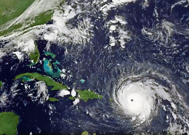 Das Satellitenbild zeigt, wie der Sturm Irma über der Karibik wütet. (Bild: AP/Nasa (6. September 2017))