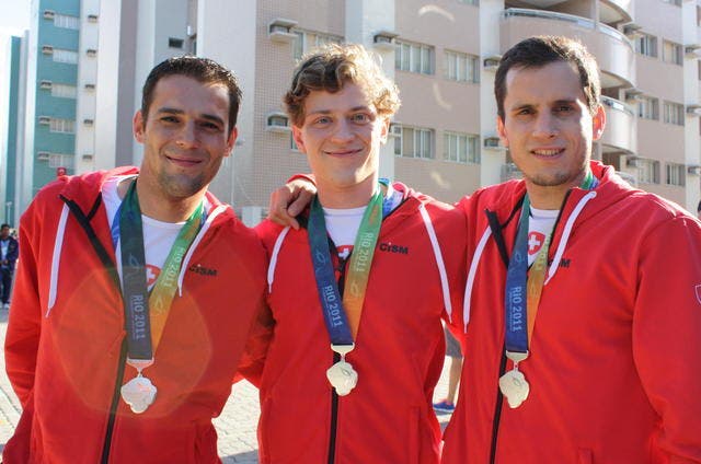 Silber im Team für Sebastien Lamon, Giacomo Paravicini und Valentin Marmillod. (Bild: pd)