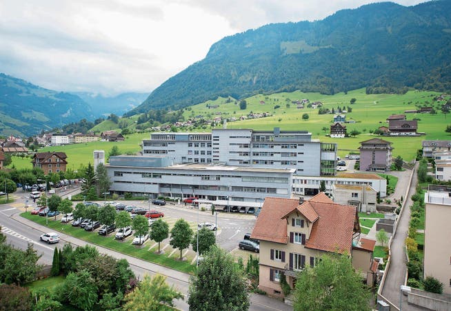 «Heirat» mit dem Luzerner Kantonsspital geplant: das Kantonsspital Nidwalden. (Bild: Urs Flüeler/Keystone (Stans, 30. Juli 2015))