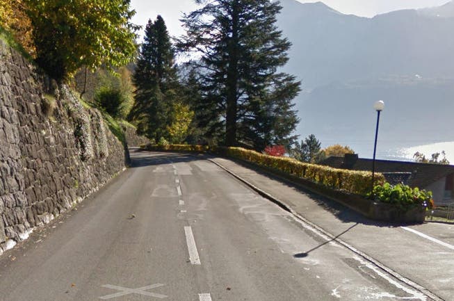 Die Strasse zwischen Vitznau und Gersau wird über Wochen gesperrt. (Bild: Google Maps)