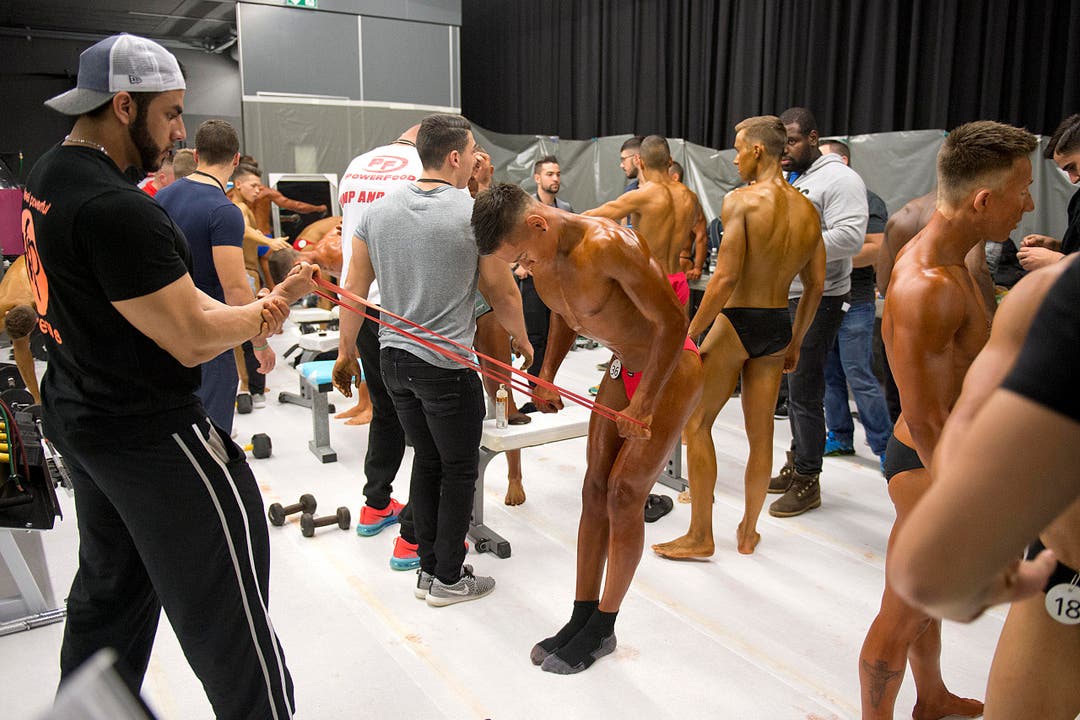 In Unterägeri findet die Schweizer Meisterschaft im Natural Bodybuilding statt. Gewählt wird Miss Fitness und Mr. Fitness. (Bild: Maria Schmid(Neue ZZ))