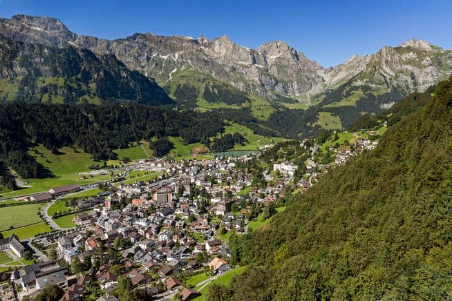 In Engelberg sind die Eigentumswohnungen und Einfamilienhäuser etwas teurer als im Rest des Kantons. (Bild: Philipp Schmidli (Engelberg, 7. August 2016))