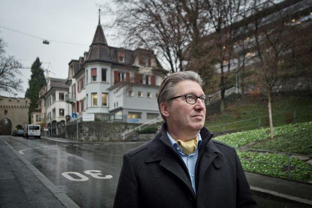 Ende des letzten Jahres bezeichnete Hans Peter Stutz den Standort an der Museggstrasse in Luzern noch als Glücksfall für ein Hospiz. Nun hat sich gezeigt, ein Umbau ist zu teuer. (Bild Pius Amrein)