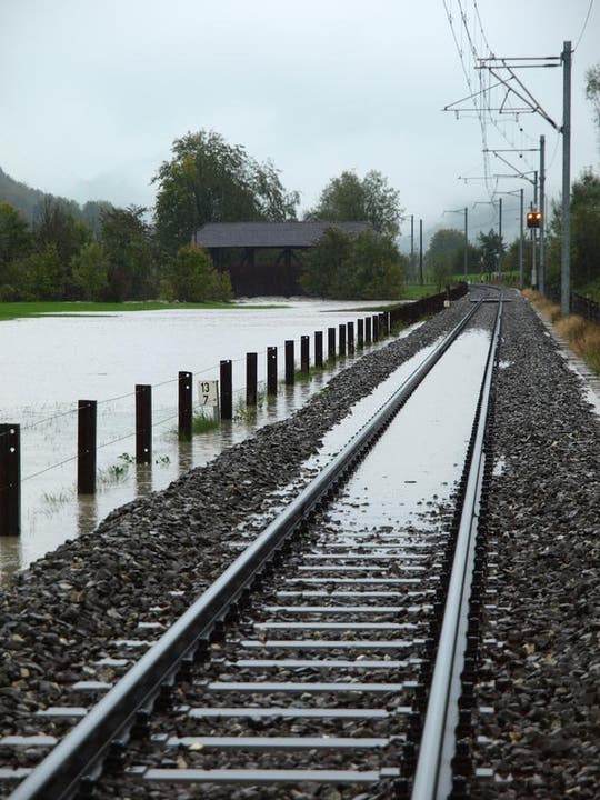 10. Oktober: Überschwemmung in Wolfenschiessen. (Bild: Albert Steiner)