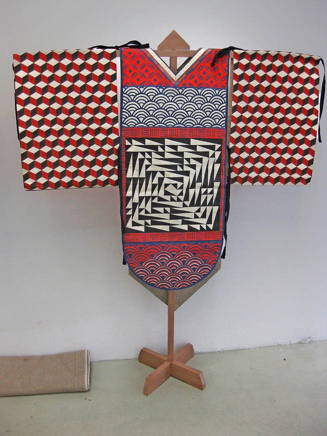 Pseudojapanisch: Kimono geschneidert und bemalt vom Künstlerduo Porte Rouge. (Bild: PD)